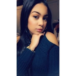 Meet your Posher, Crisleinny